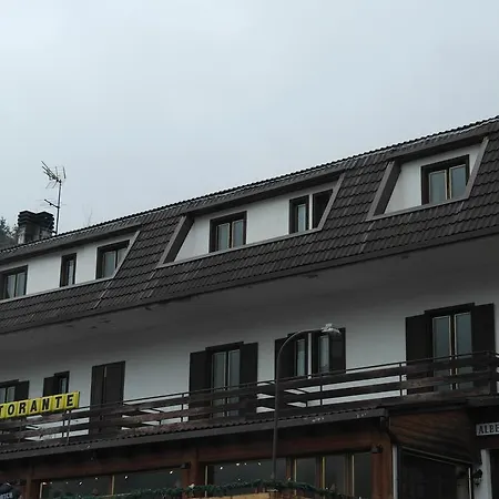 Hotel Al Maniero Ponte Di Legno
