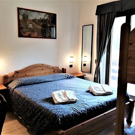 Al Maniero Hotel Ponte Di Legno